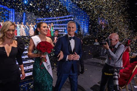New Zealand’s Keely O'Grady takes Rose of Tralee 2024 crown: .